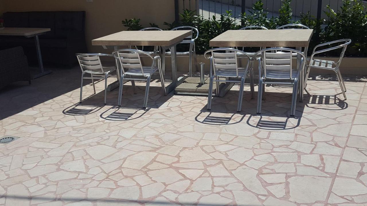 Apartments Toni 2000 بودْسْتغانا المظهر الخارجي الصورة